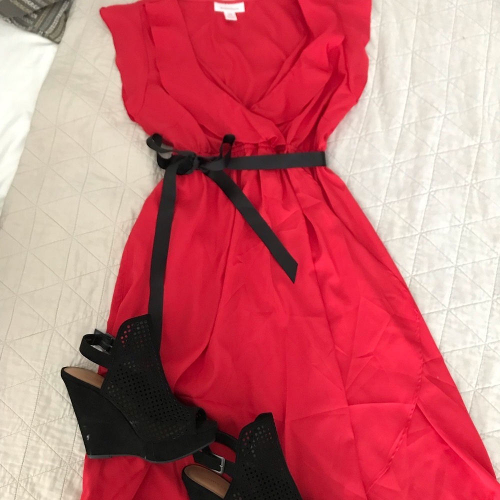 Motherhood Maternity Flutter Sleeve Dress